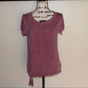 Scoop neck Tee shirt